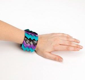 Duck Tape Scalloped Bracelet